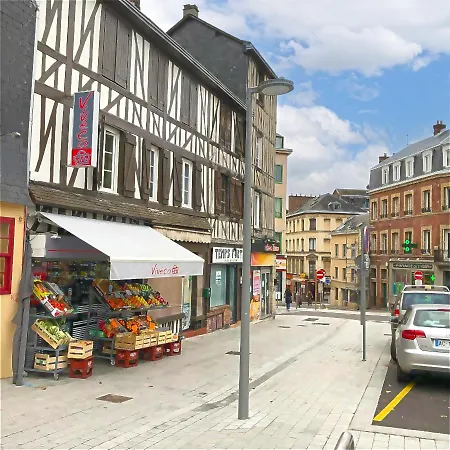 Au Calme Renove Pres Gare Et Centre *