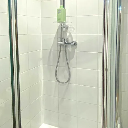 Au Calme Renove Pres Gare Et Centre