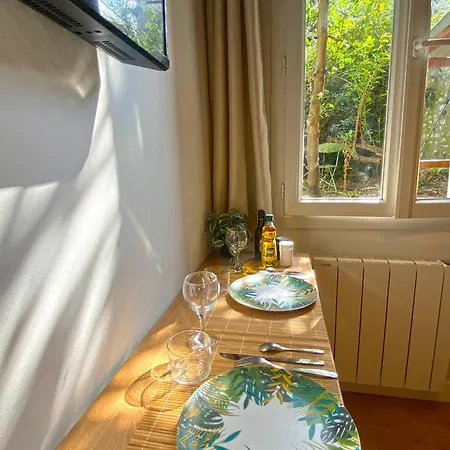 Vue Jardin - Proche Gare Et Hypercentre - Parking Rue Gratuit - Internet Fibre - Machine à Laver Appartement *