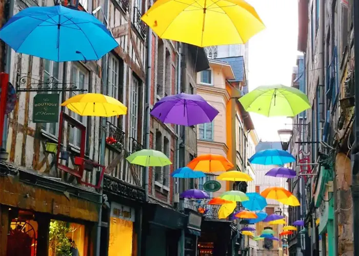 Au Calme Renove Pres Gare Et Centre