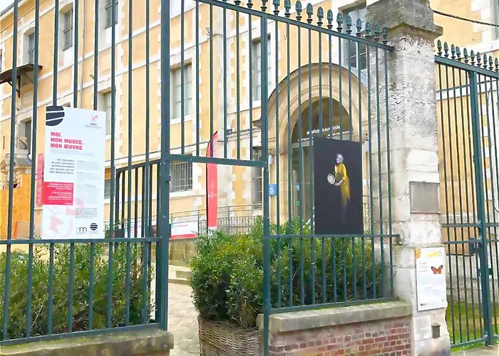 Apartment Au Calme Renove Pres Gare Et Centre Rouen